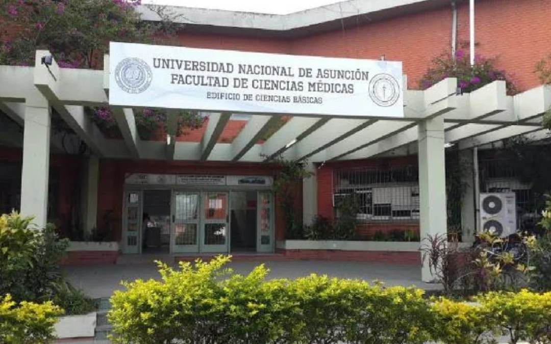 Paraguay requiere no más de tres facultades de Medicina, señala experto